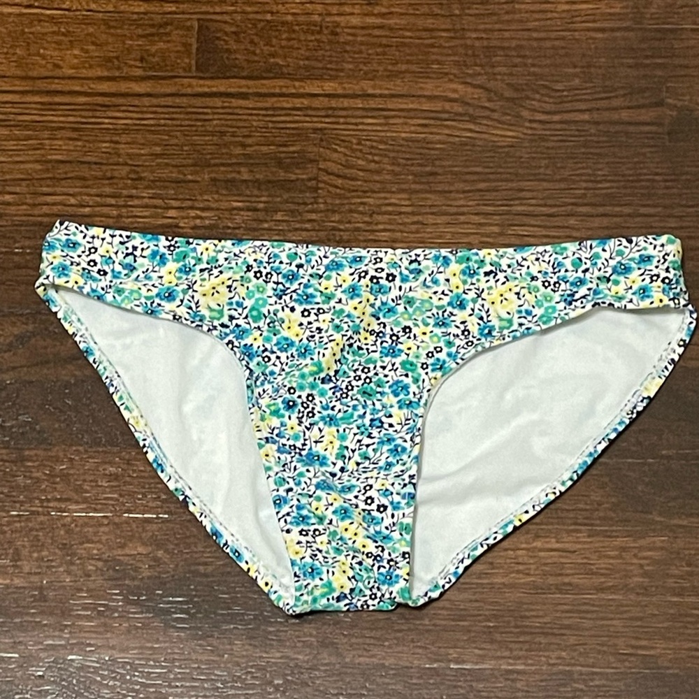 Women’s Old Navy swim bottoms